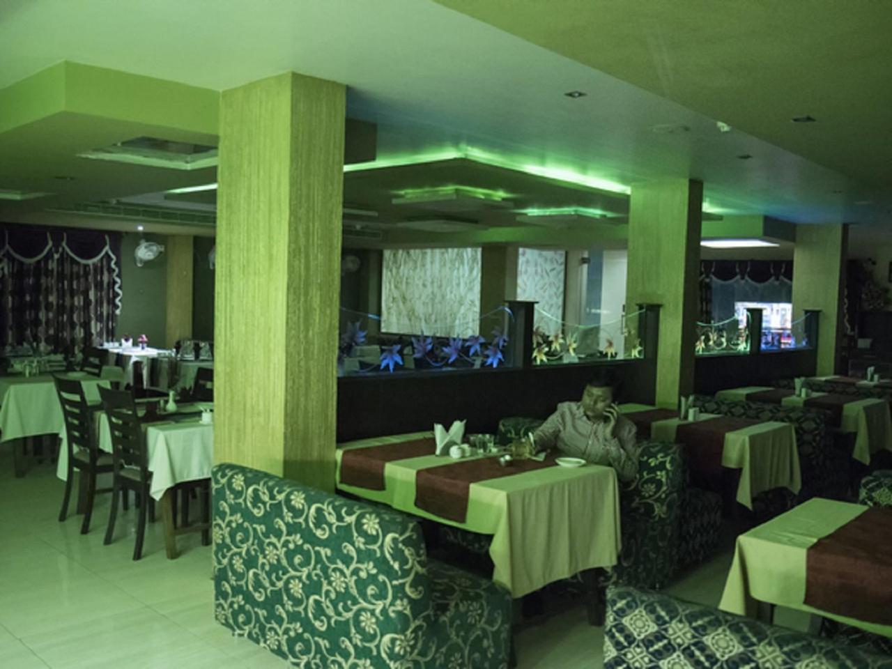 Hotel Sunshine Baharampur 외부 사진