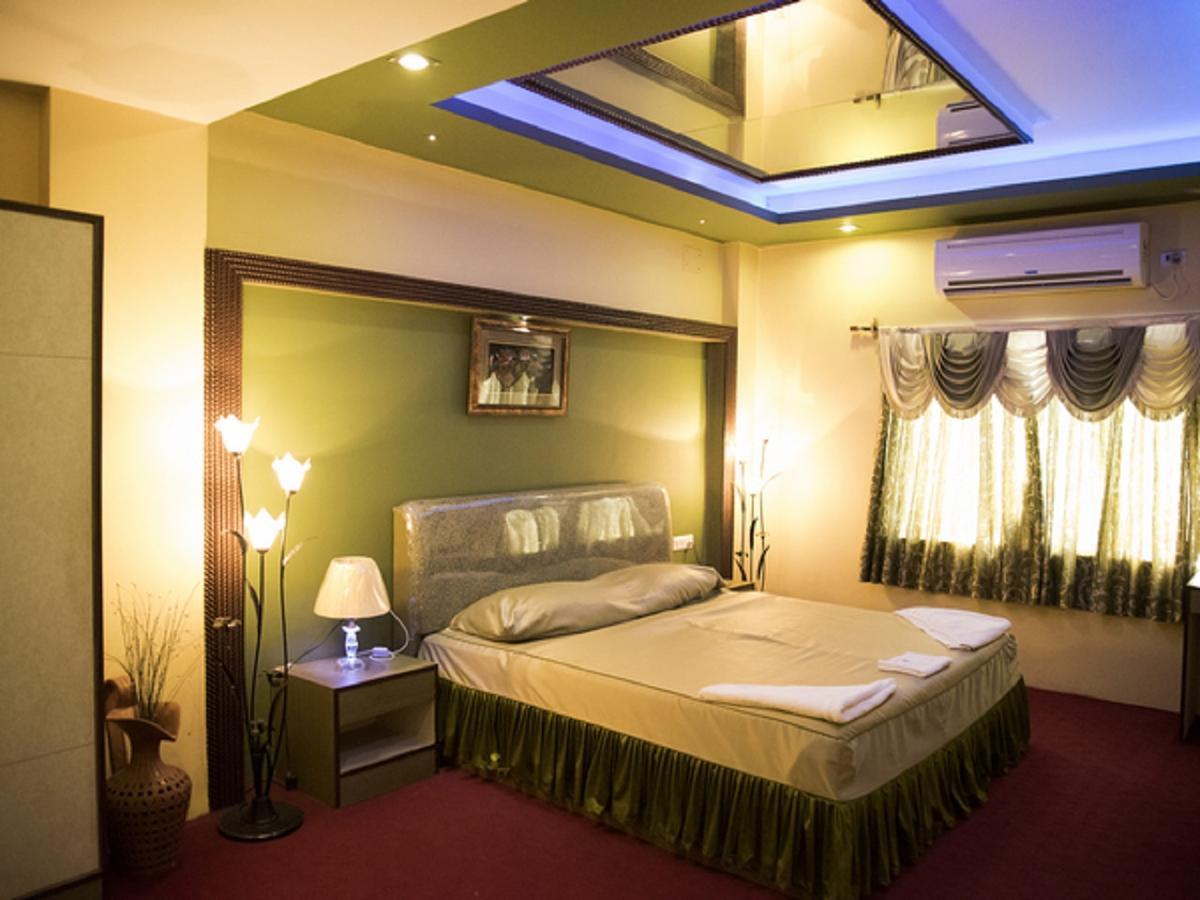 Hotel Sunshine Baharampur 외부 사진