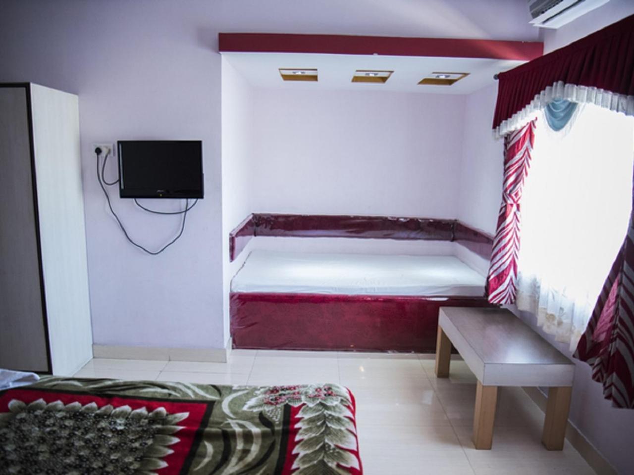 Hotel Sunshine Baharampur 외부 사진