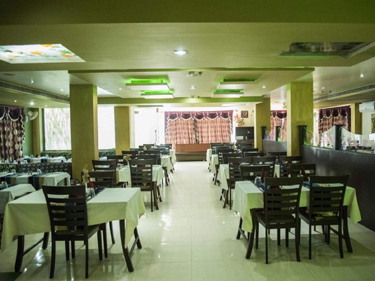 Hotel Sunshine Baharampur 외부 사진